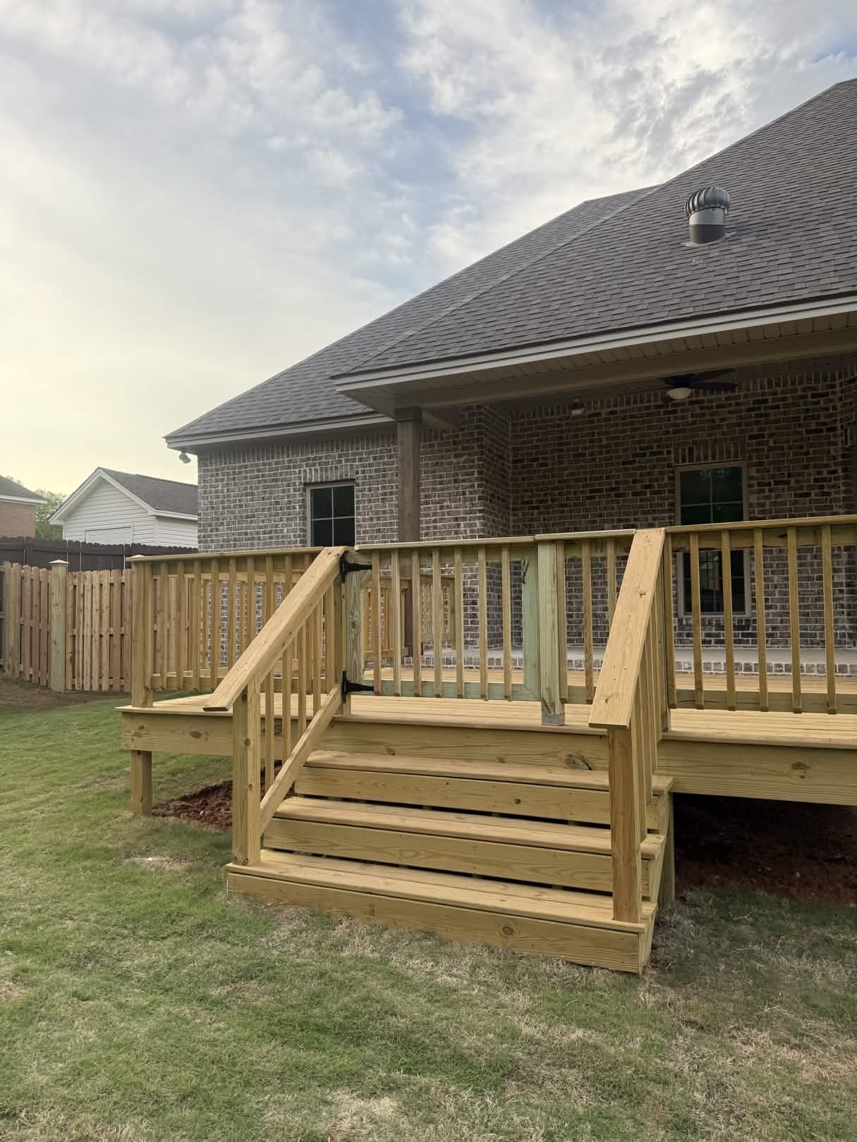 Outdoor deck build project completed in Alabama